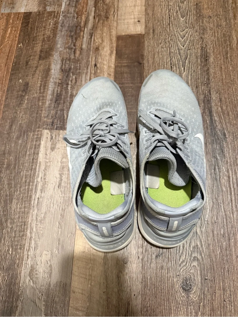 Men’s Nike Shoes 9.5